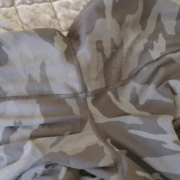 Athleta Salutation Camo Jogger - Picture 6 of 6